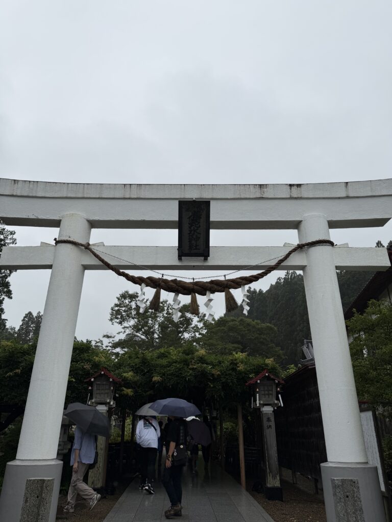 金蛇水神社鳥居