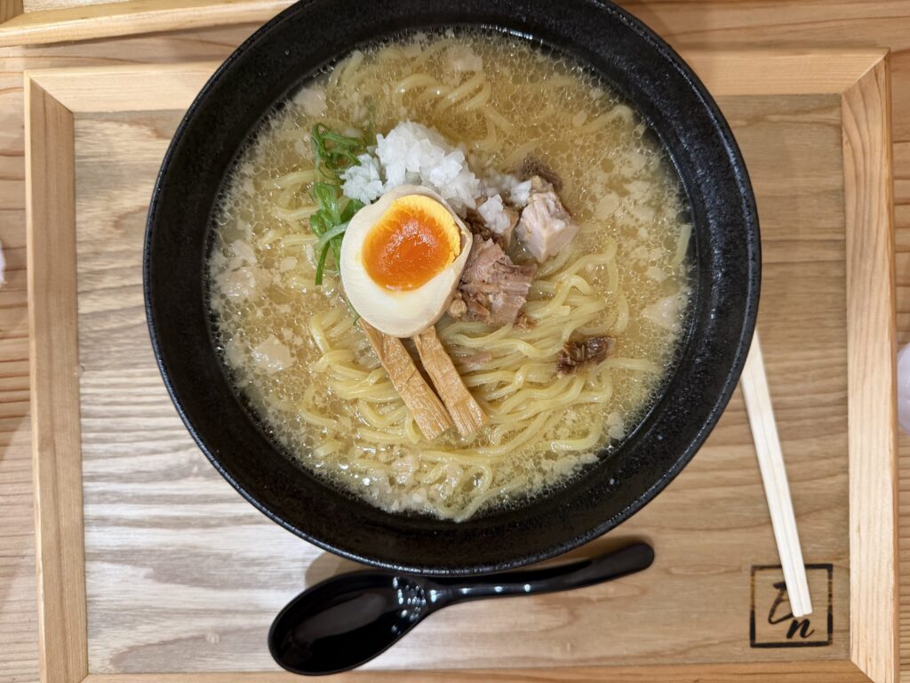 朝ラー・みそ(中)白 600円